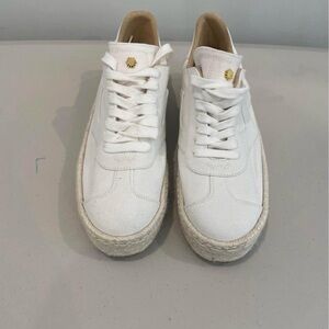Stuart Weitzman Daryl Canvas Low Top Sneakers - Size 8.5 - New/Never Worn